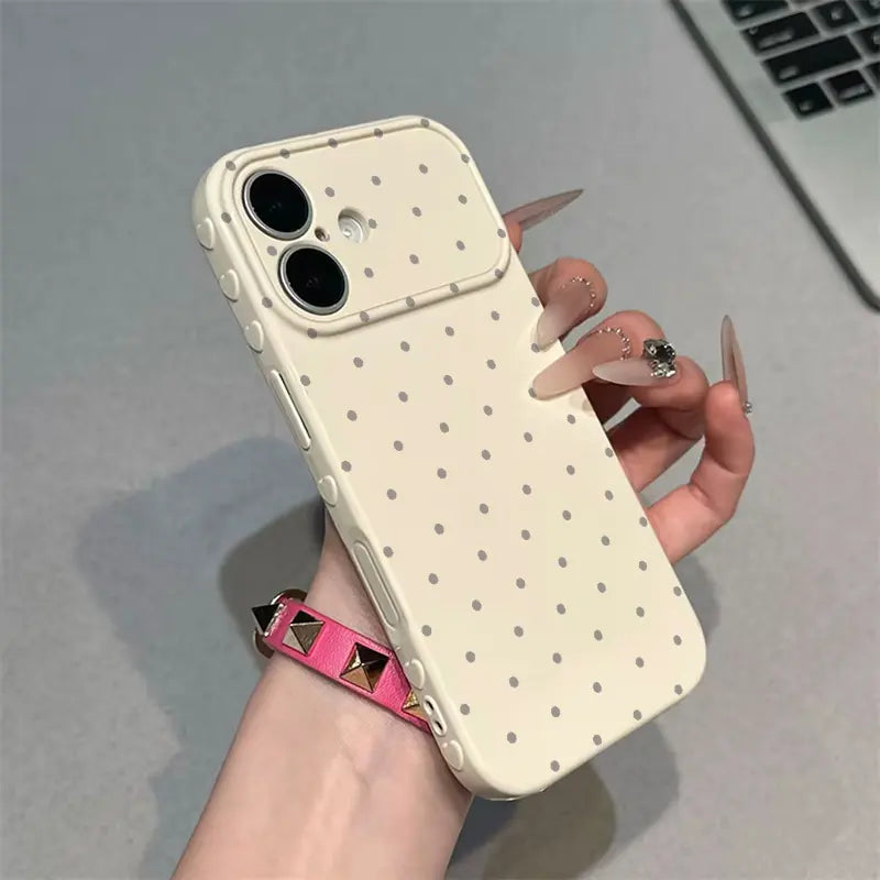 Polka‑Dot Heart‑Border Phone Case Made of Premium Glossy Soft Tpu‑Pc Composite Material. the Smooth Skin‑Friendly Surface Resists Fingerprints and Delivers a Silky Non‑Slip Grip. Exquisite Embossed Heart Patterns on Side Borders Add Sweet Detail