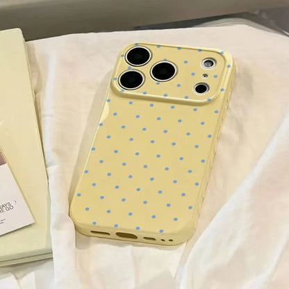 Polka‑Dot Heart‑Border Phone Case Made of Premium Glossy Soft Tpu‑Pc Composite Material. the Smooth Skin‑Friendly Surface Resists Fingerprints and Delivers a Silky Non‑Slip Grip. Exquisite Embossed Heart Patterns on Side Borders Add Sweet Detail